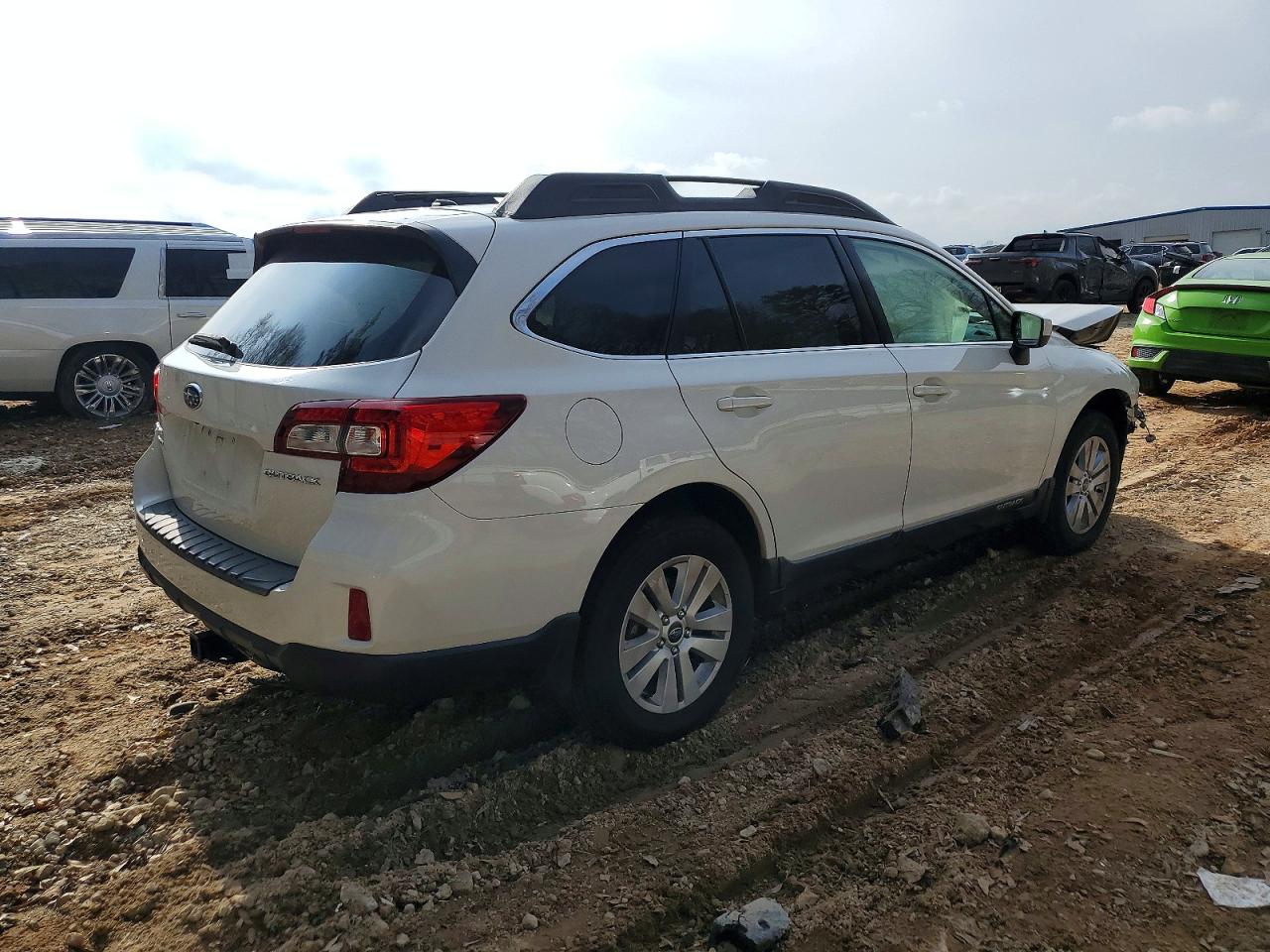 2015 SUBARU OUTBACK 2.5I PREMIUM photo 3