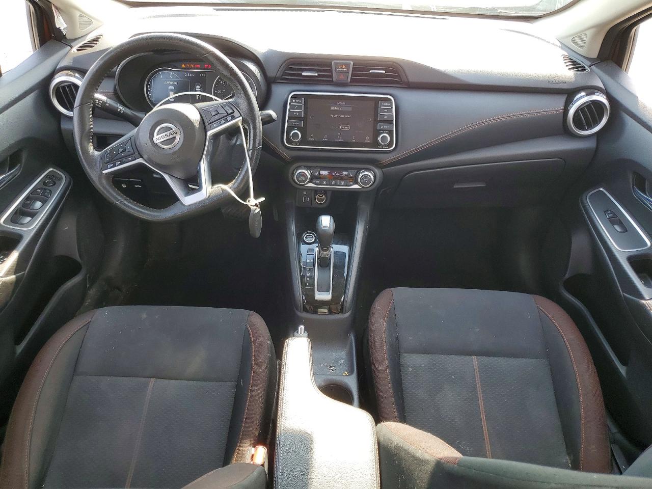 2021 NISSAN VERSA SR photo 8