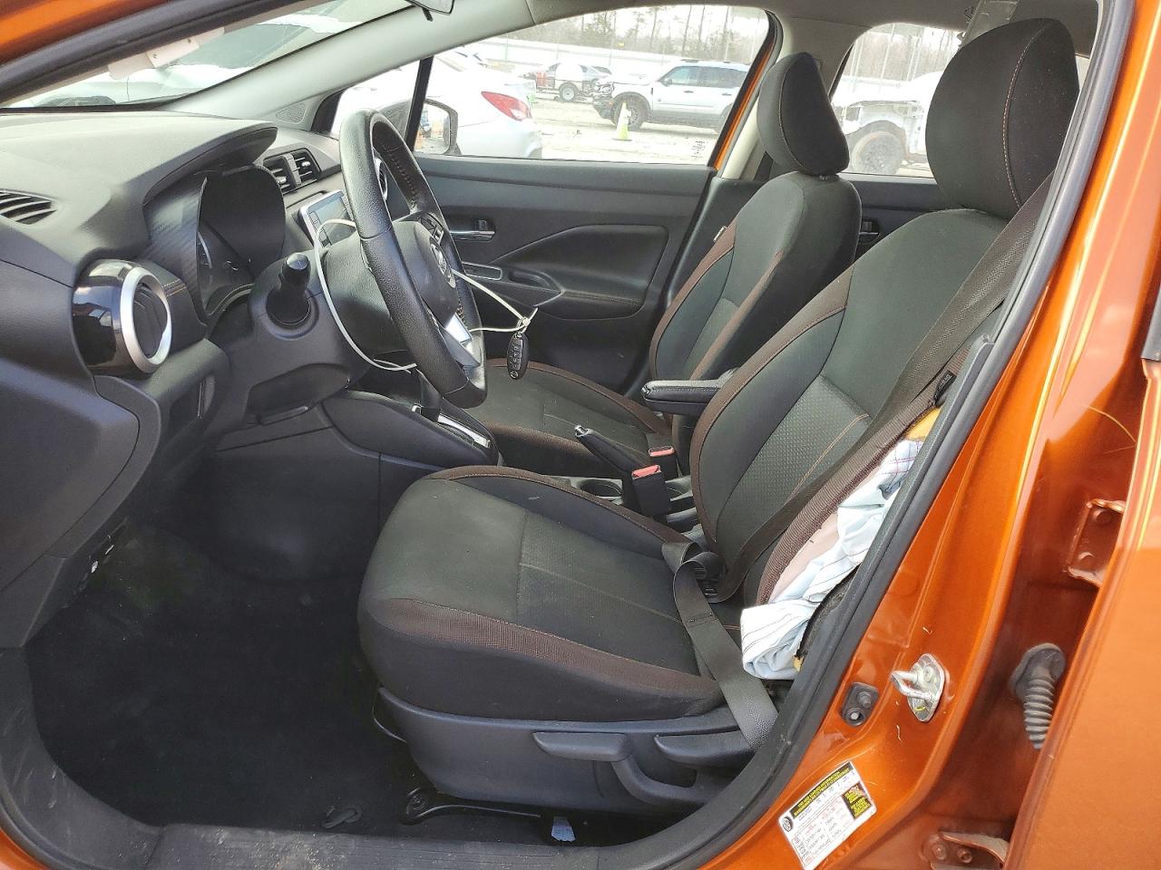 2021 NISSAN VERSA SR photo 7