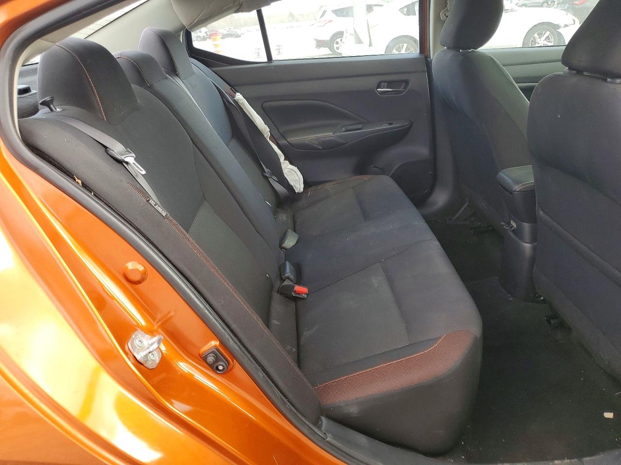 2021 NISSAN VERSA SR photo 10