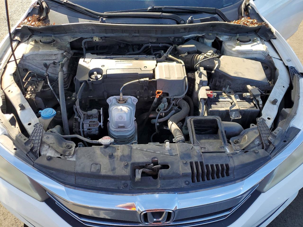 2016 HONDA ACCORD LX photo 21