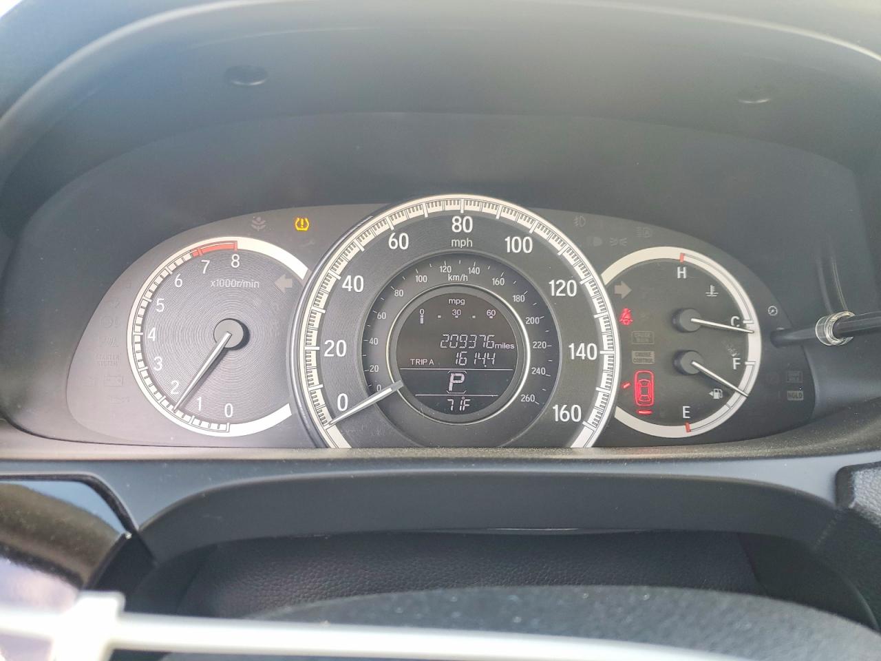 2016 HONDA ACCORD LX photo 17