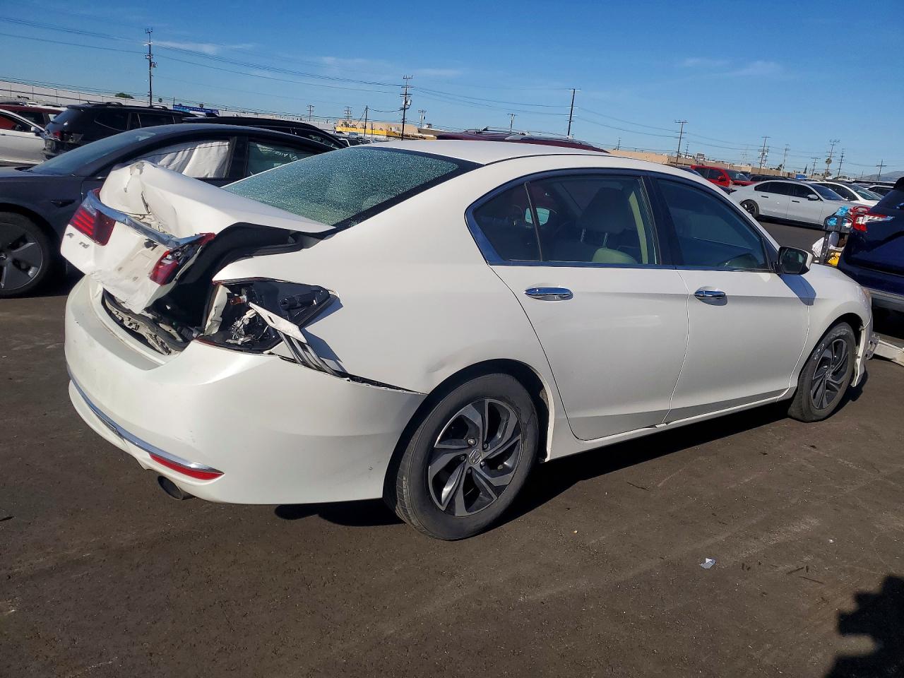 2016 HONDA ACCORD LX photo 5