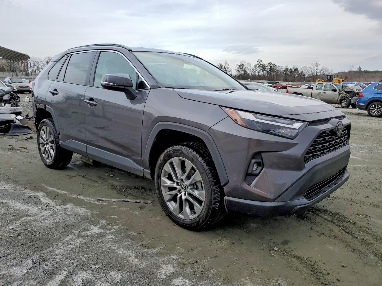 2022 TOYOTA RAV4 XLE PREMIUM photo 4