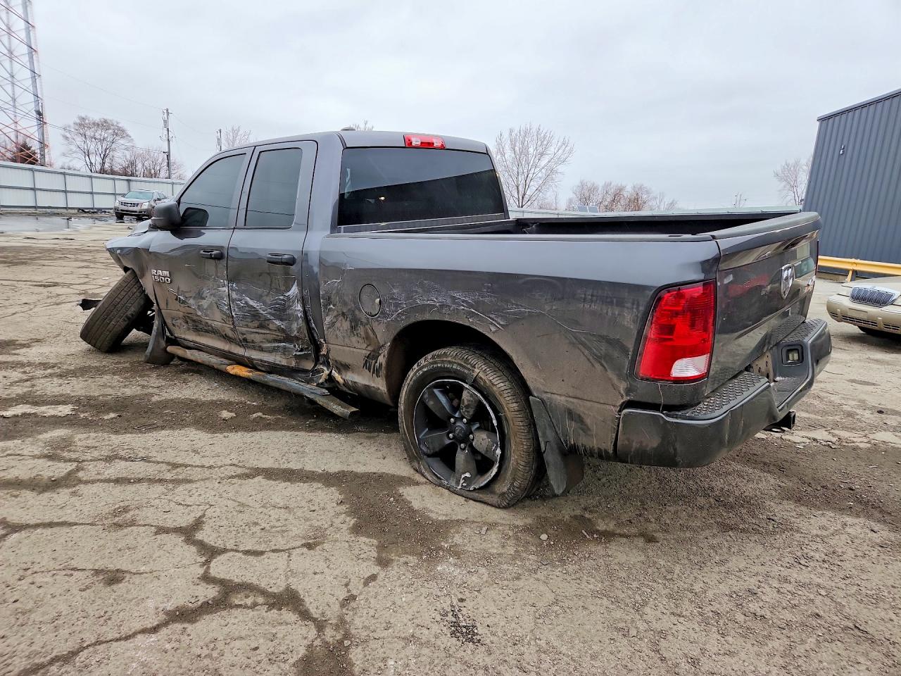 2016 RAM 1500 ST photo 3