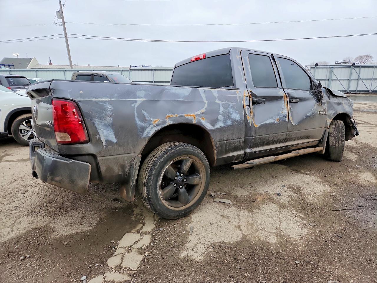 2016 RAM 1500 ST photo 5