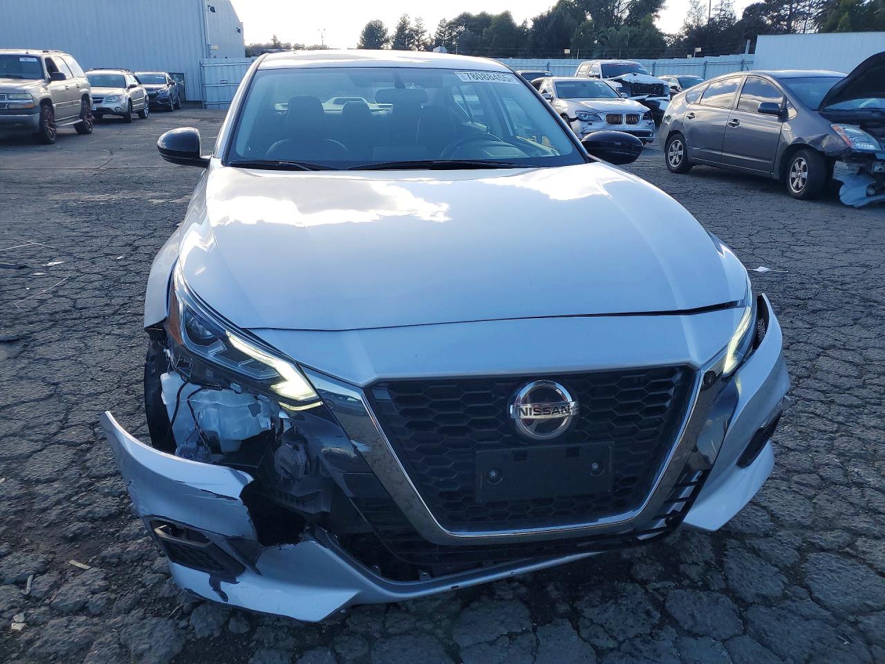 2019 NISSAN ALTIMA SR photo 13