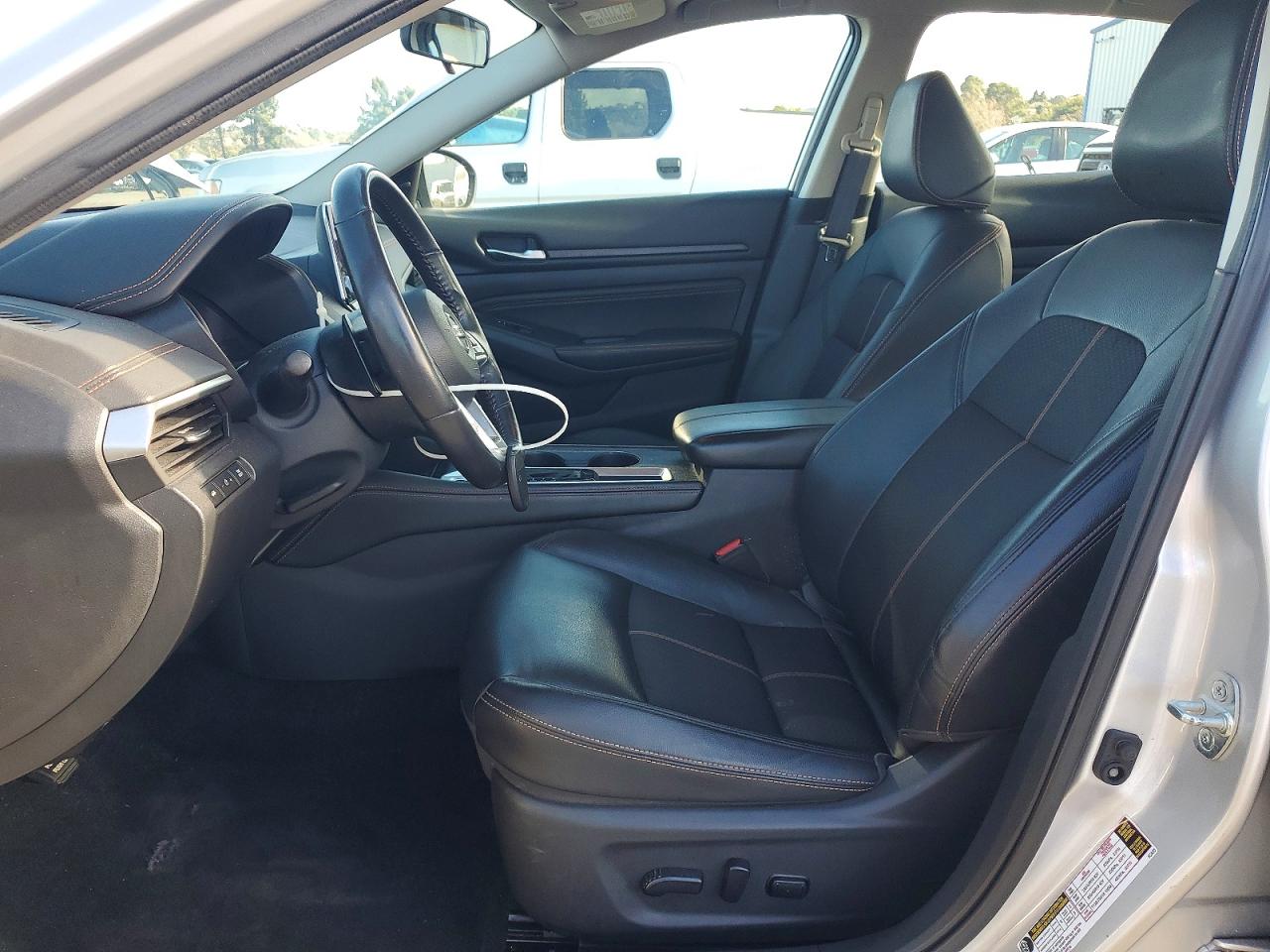 2019 NISSAN ALTIMA SR photo 19