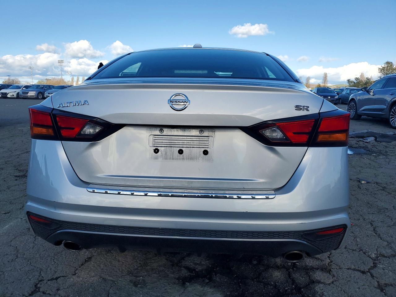 2019 NISSAN ALTIMA SR photo 16