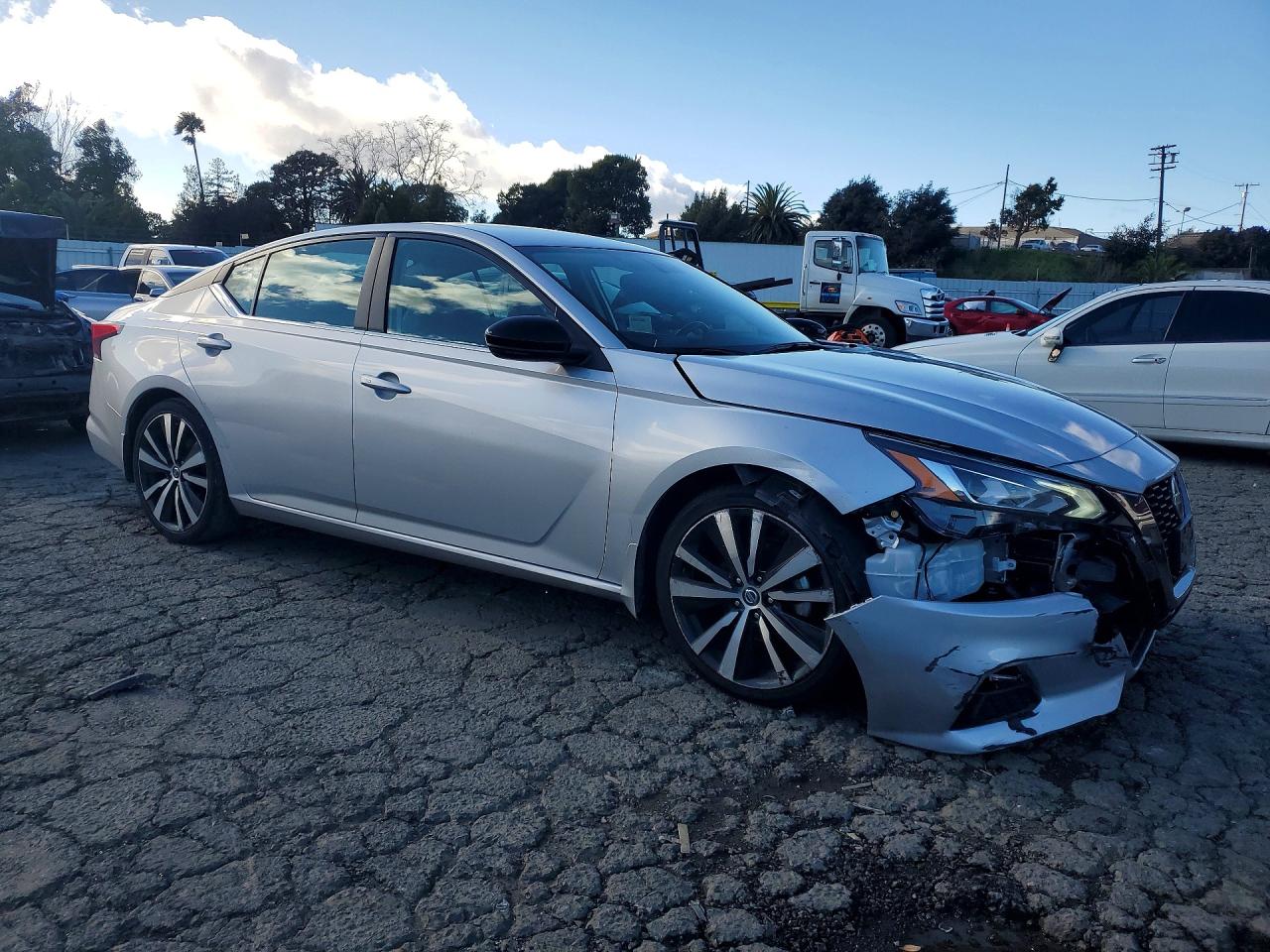 2019 NISSAN ALTIMA SR photo 10