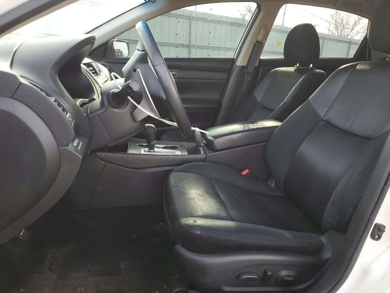 2017 NISSAN ALTIMA 2.5 SR photo 19