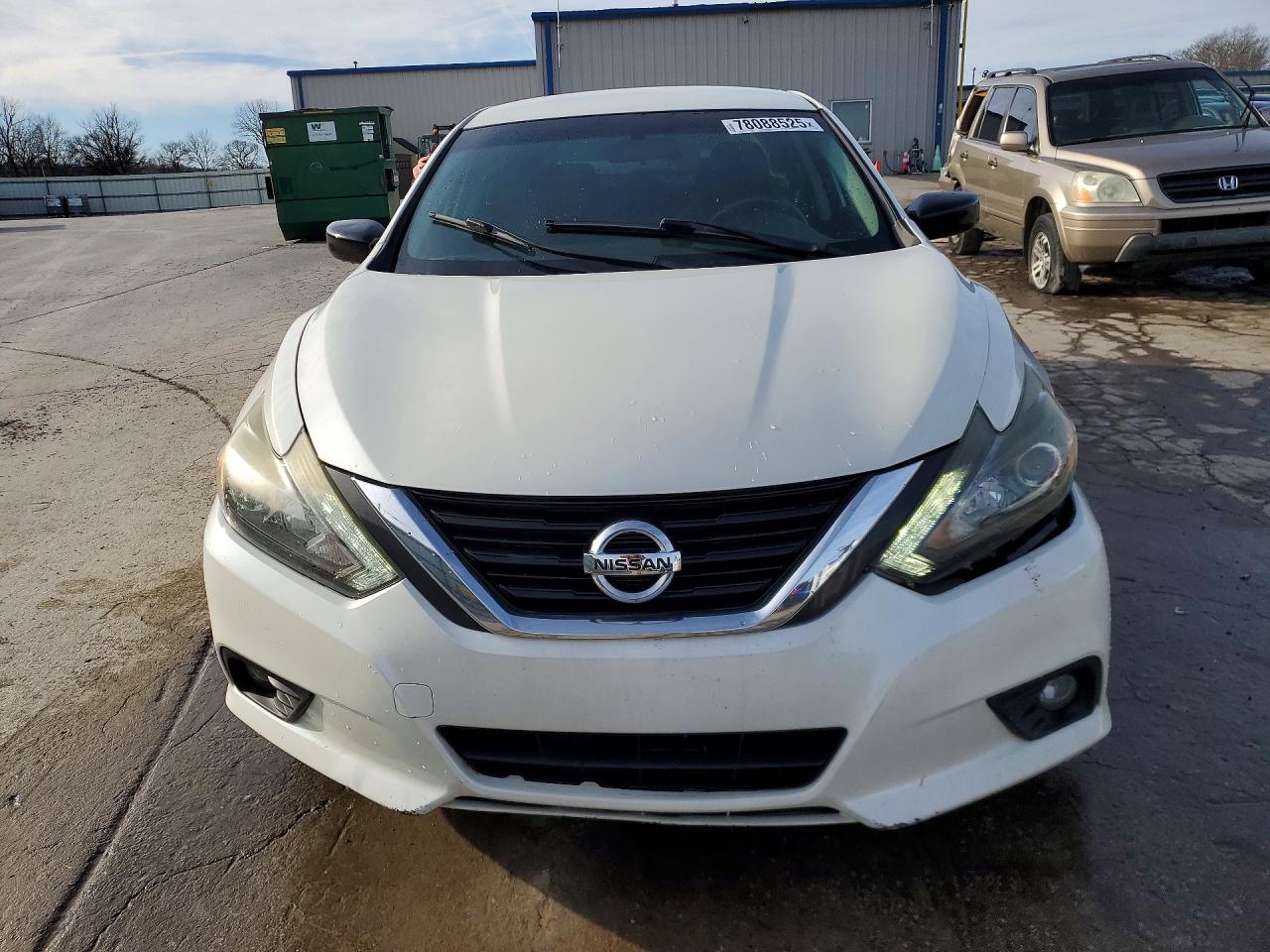 2017 NISSAN ALTIMA 2.5 SR photo 13