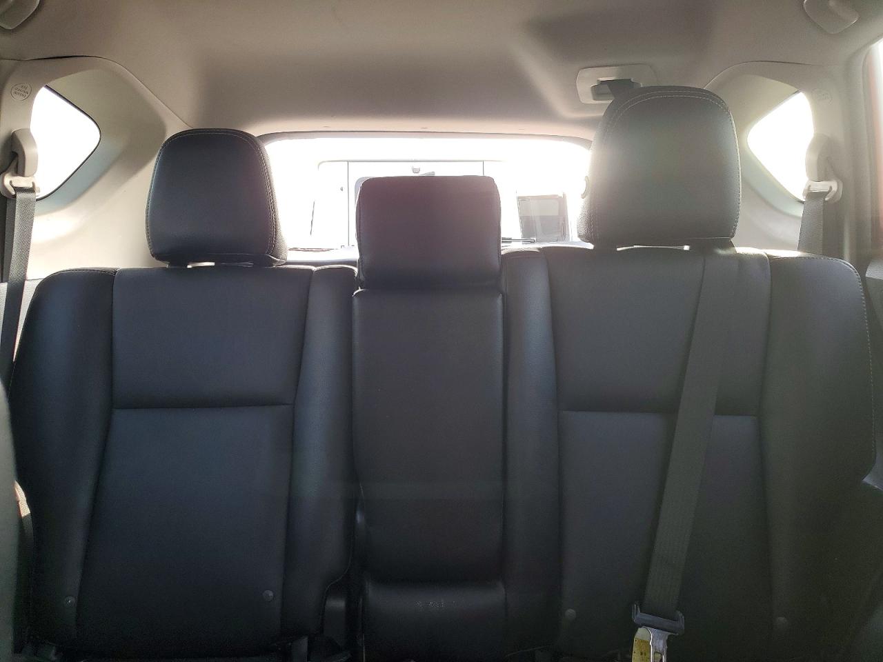 2014 TOYOTA RAV4 XLE photo 19