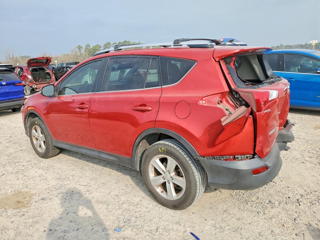 2014 TOYOTA RAV4 XLE photo 3