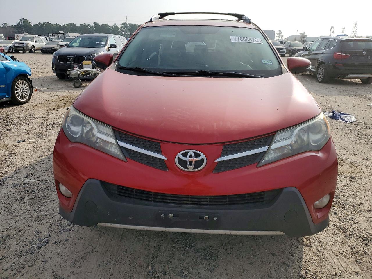 2014 TOYOTA RAV4 XLE photo 9