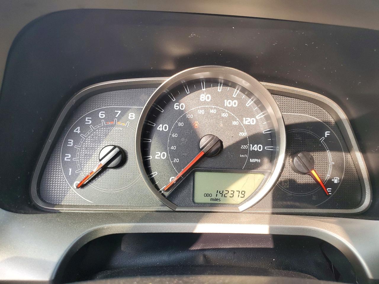 2014 TOYOTA RAV4 XLE photo 17