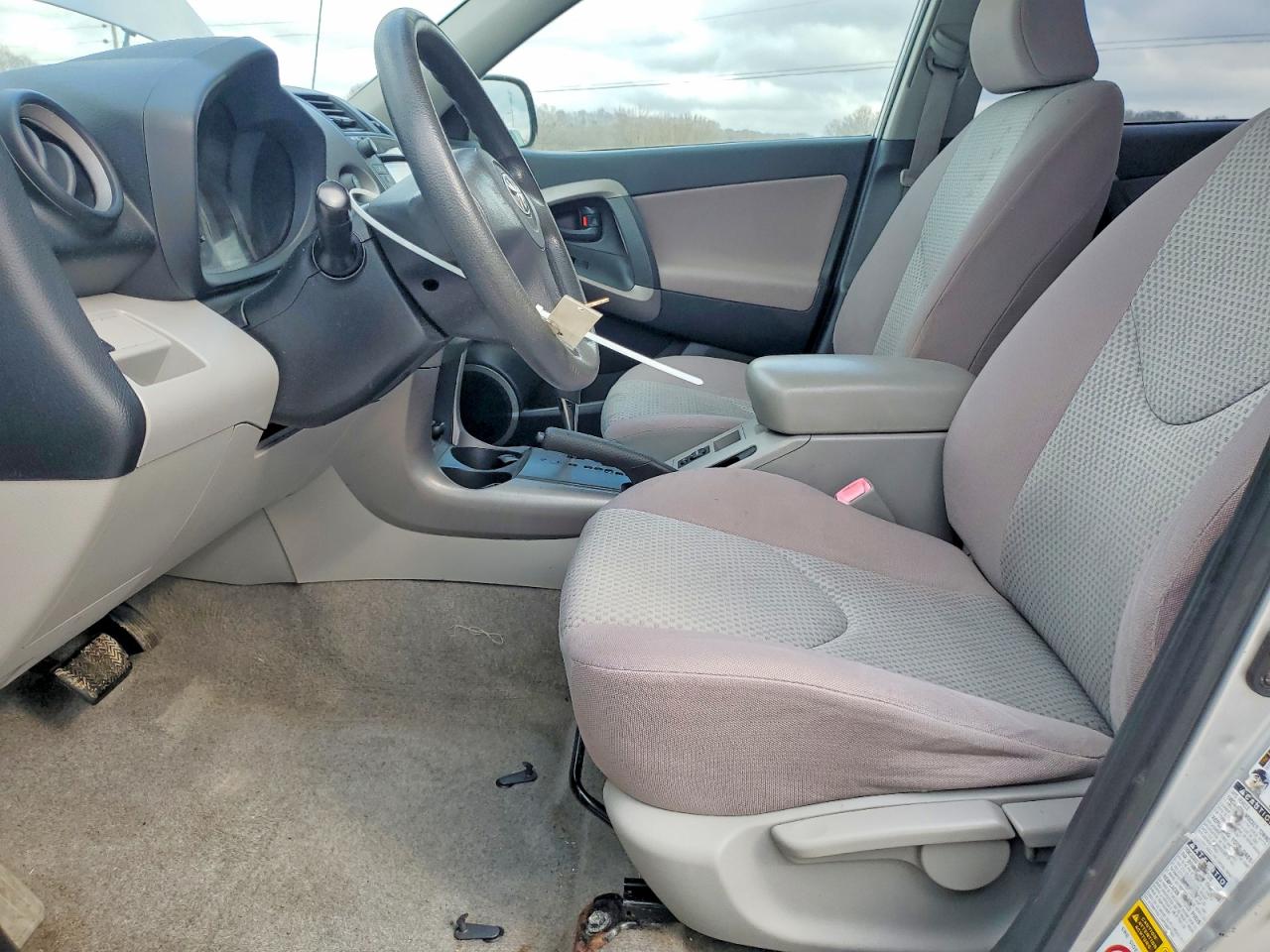 2006 TOYOTA RAV4 BASE photo 13