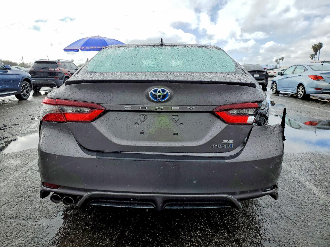 2021 TOYOTA CAMRY SE photo 6