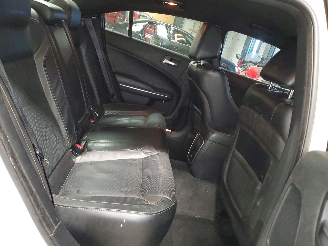 2015 DODGE CHARGER SXT photo 28