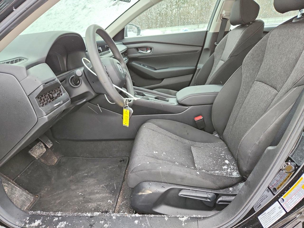 2025 HONDA ACCORD LX photo 13