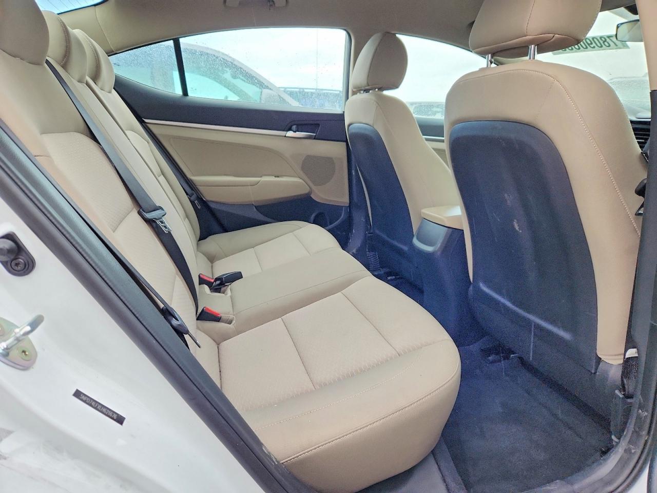 2020 HYUNDAI ELANTRA SE photo 10
