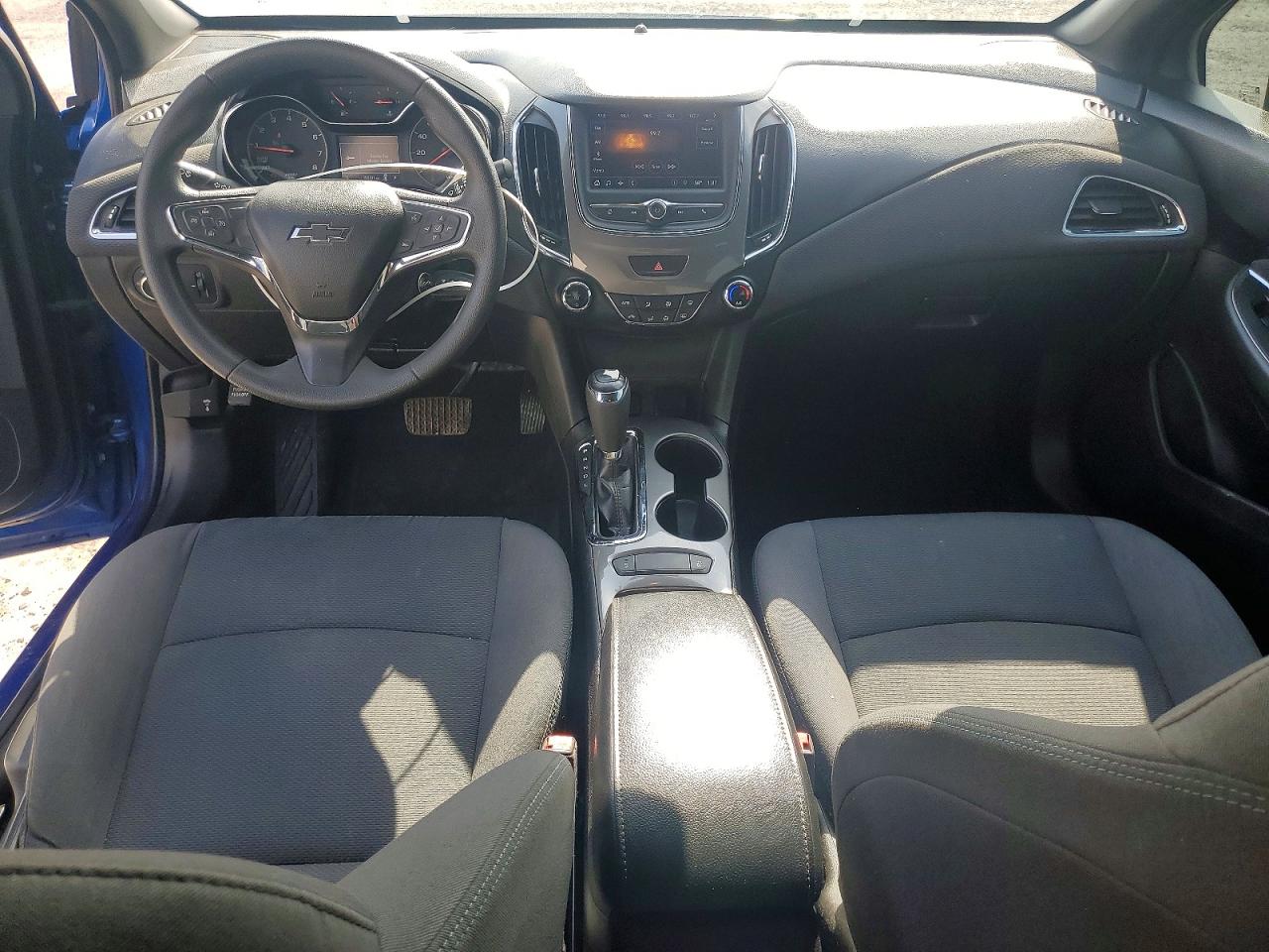 2019 CHEVROLET CRUZE LT photo 15