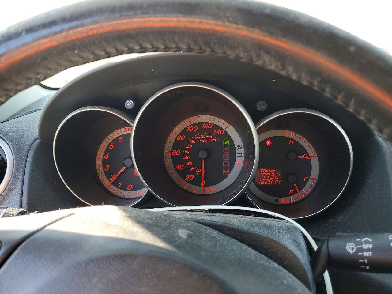 2005 MAZDA 3 HATCHBACK photo 9