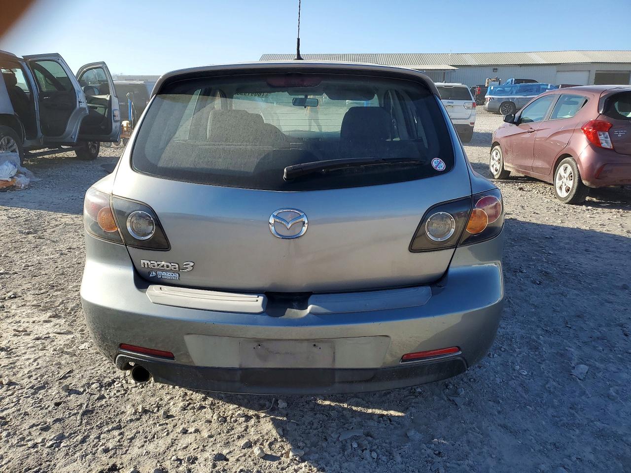 2005 MAZDA 3 HATCHBACK photo 6