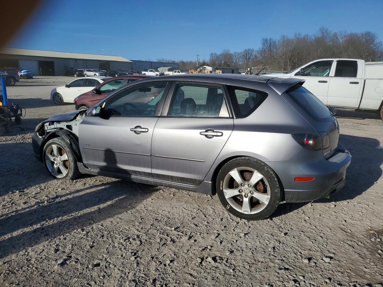 2005 MAZDA 3 HATCHBACK photo 2