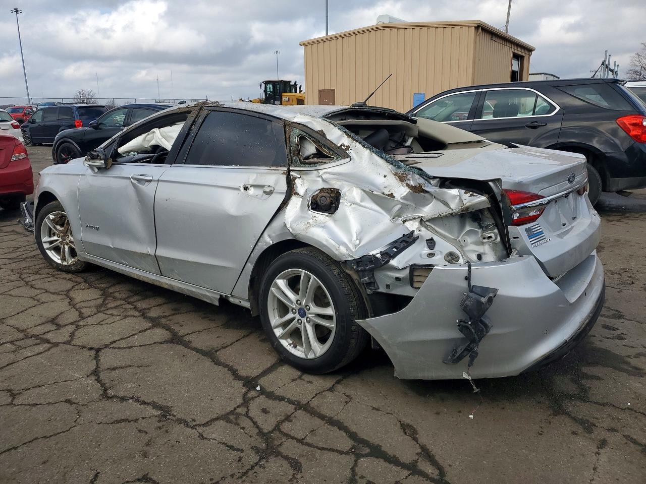 2018 FORD FUSION SE HYBRID photo 2