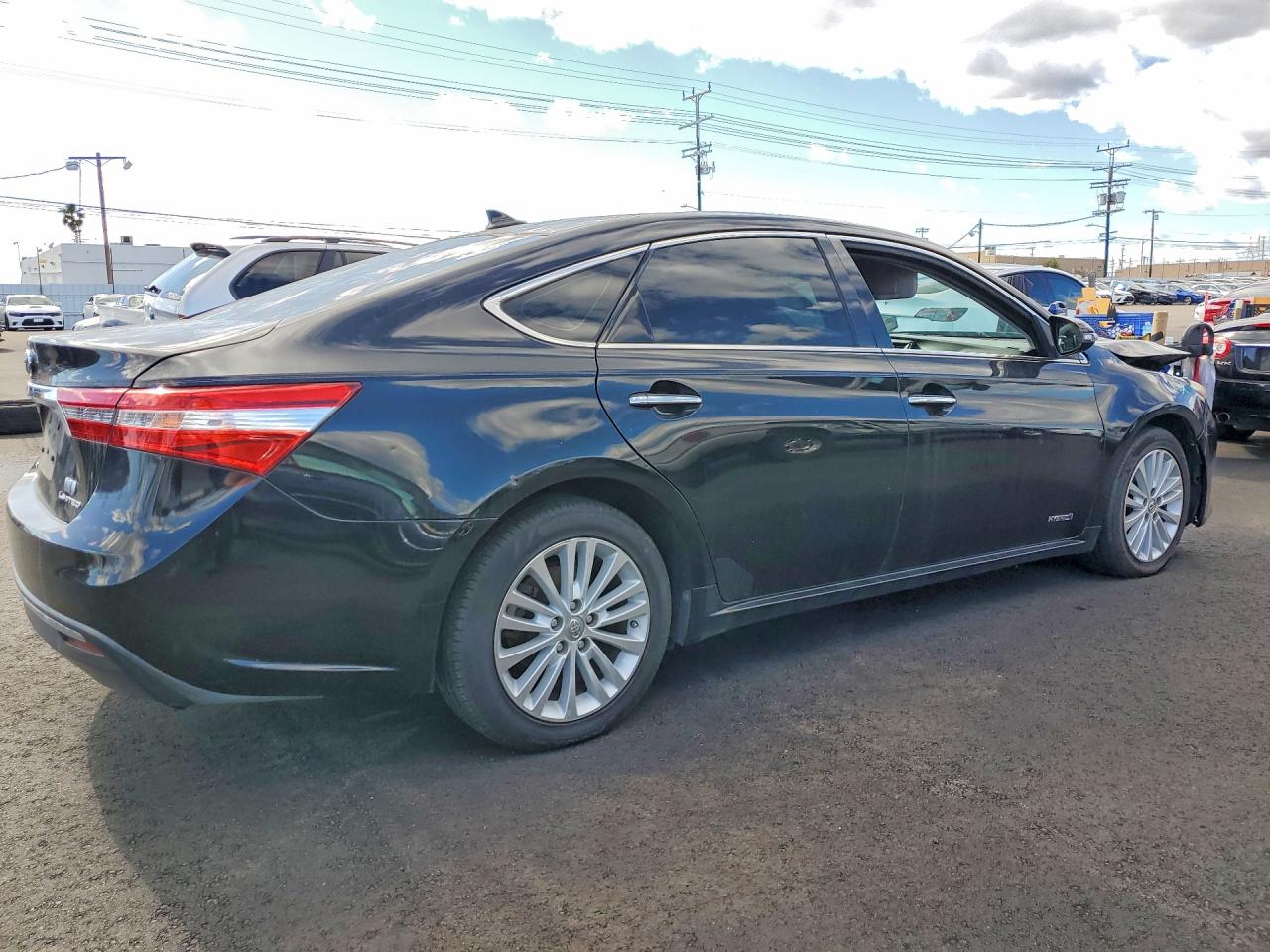 2013 TOYOTA AVALON HYBRID photo 3
