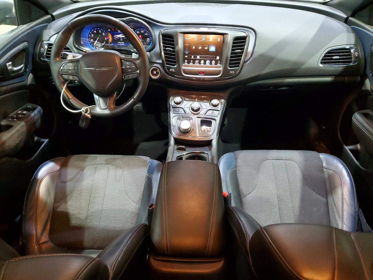 2015 CHRYSLER 200 S photo 22
