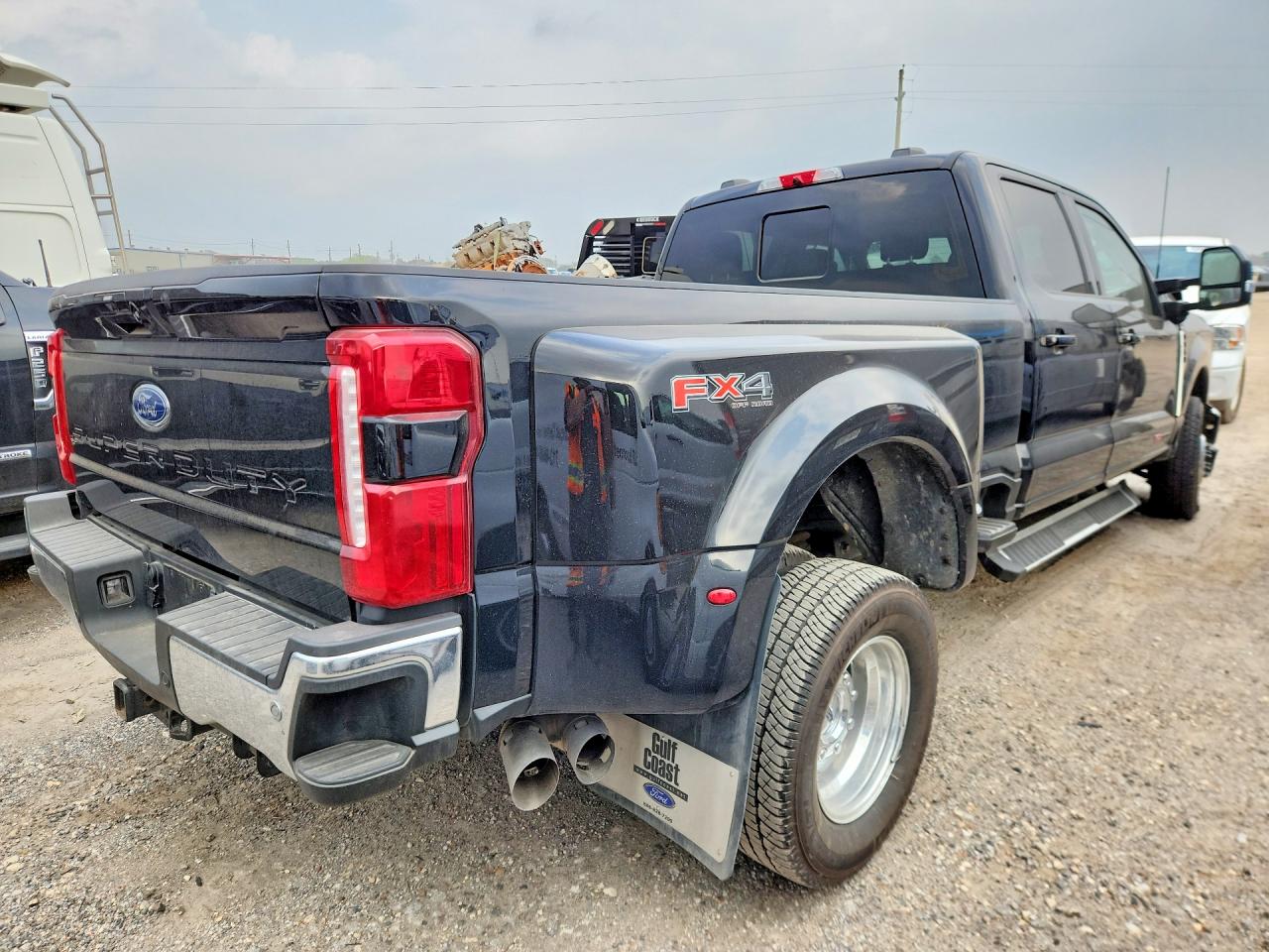 2025 FORD F350 SUPER DUTY photo 3