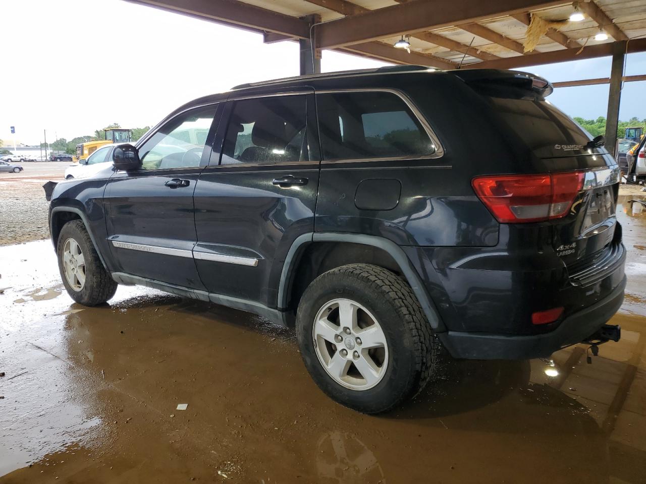 2012 JEEP GRAND CHEROKEE LAREDO photo 4