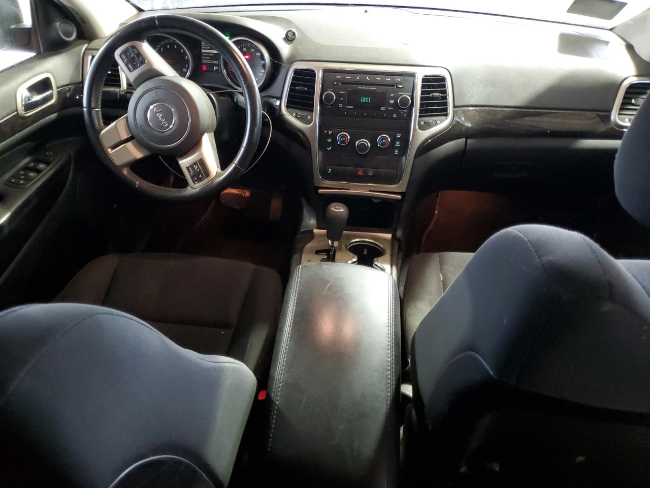 2012 JEEP GRAND CHEROKEE LAREDO photo 22