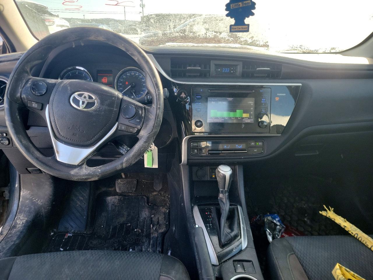 2017 TOYOTA COROLLA L photo 8