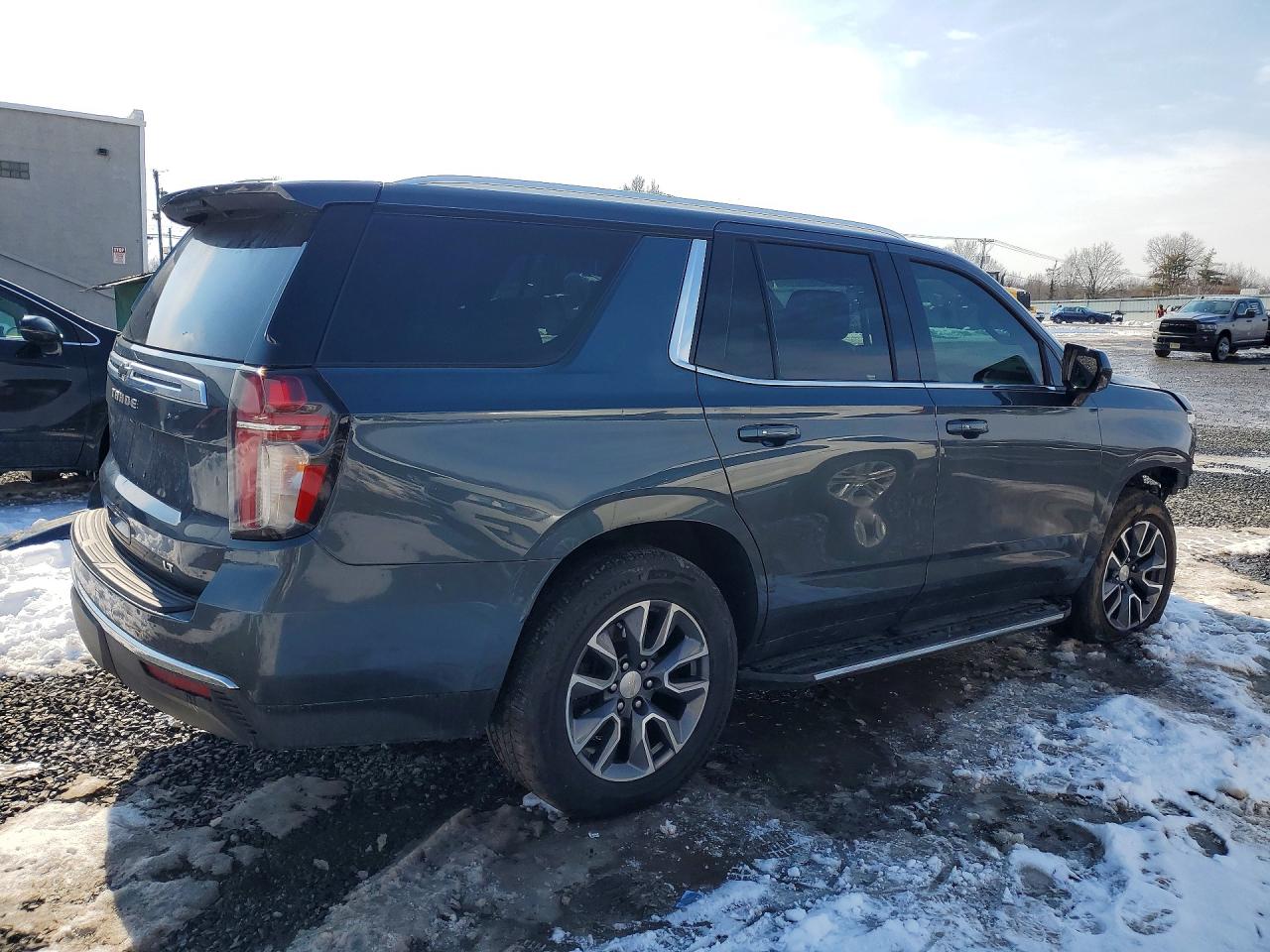 2021 CHEVROLET TAHOE K1500 LT photo 3