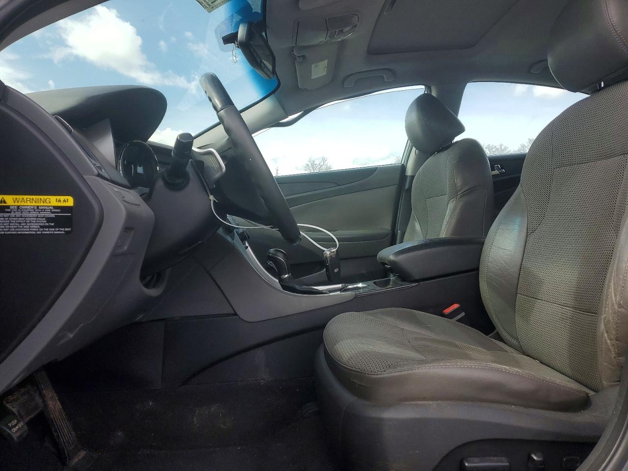 2013 HYUNDAI SONATA SE photo 19