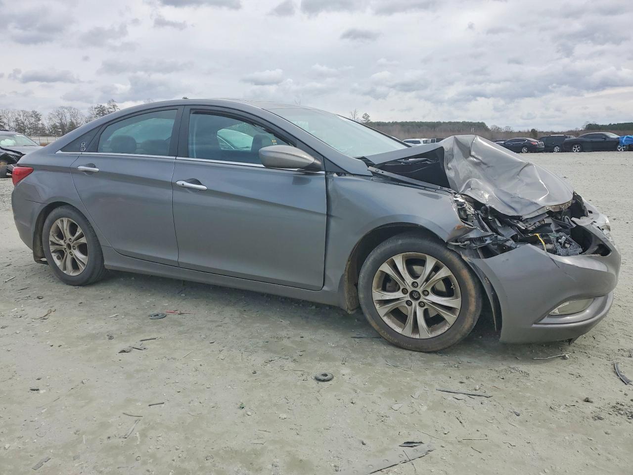 2013 HYUNDAI SONATA SE photo 10