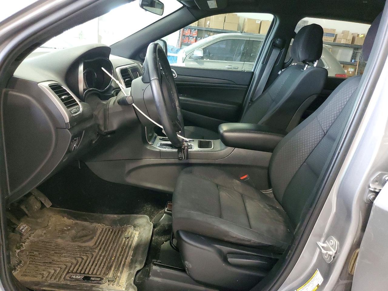 2019 JEEP GRAND CHEROKEE LAREDO photo 19