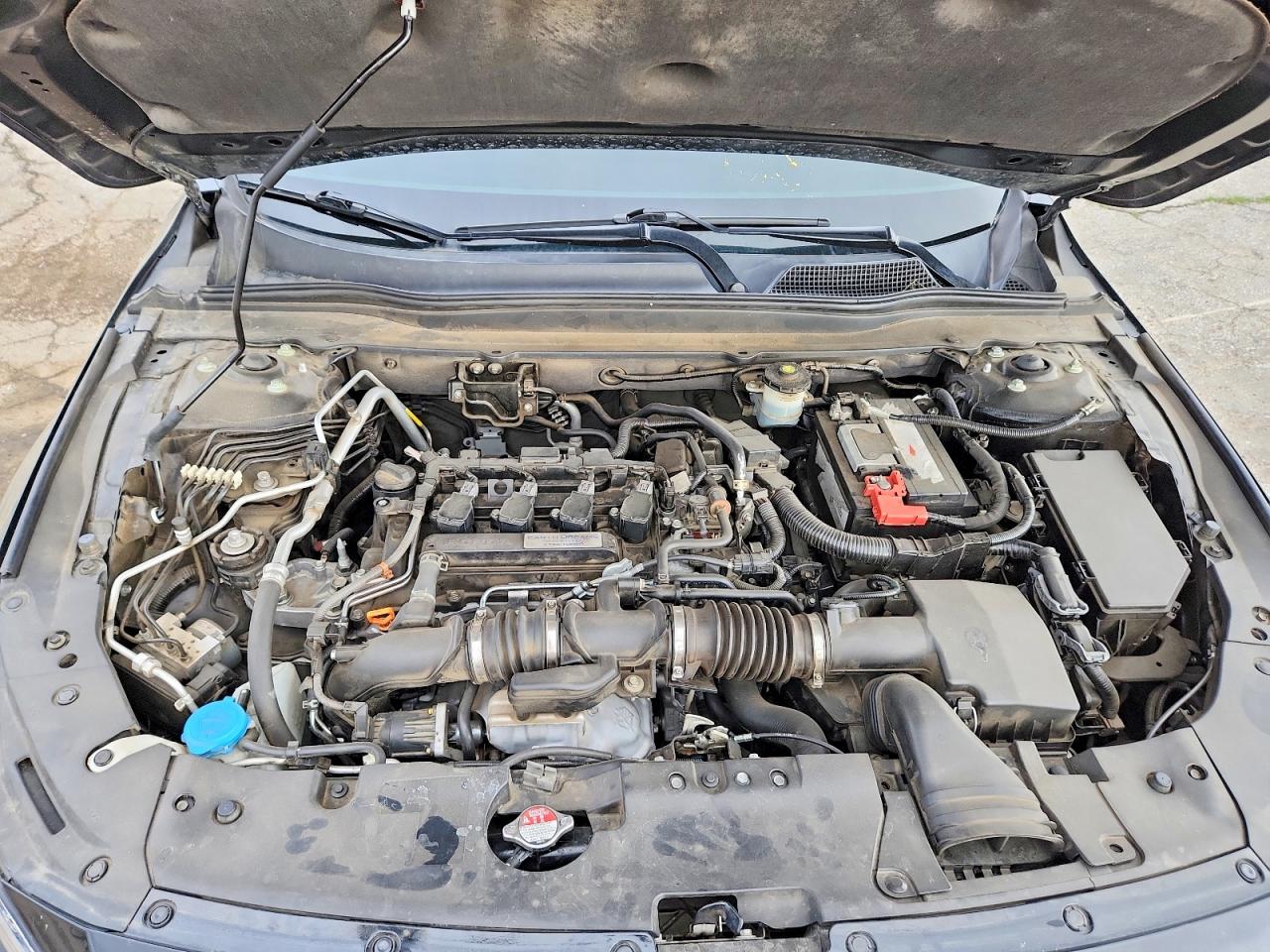 2018 HONDA ACCORD LX photo 11