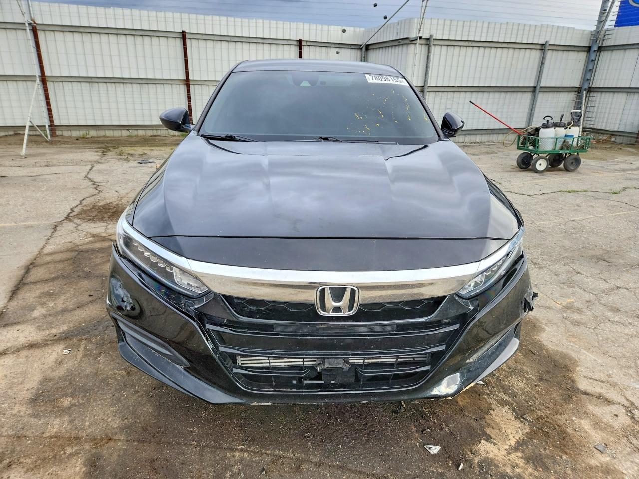 2018 HONDA ACCORD LX photo 5