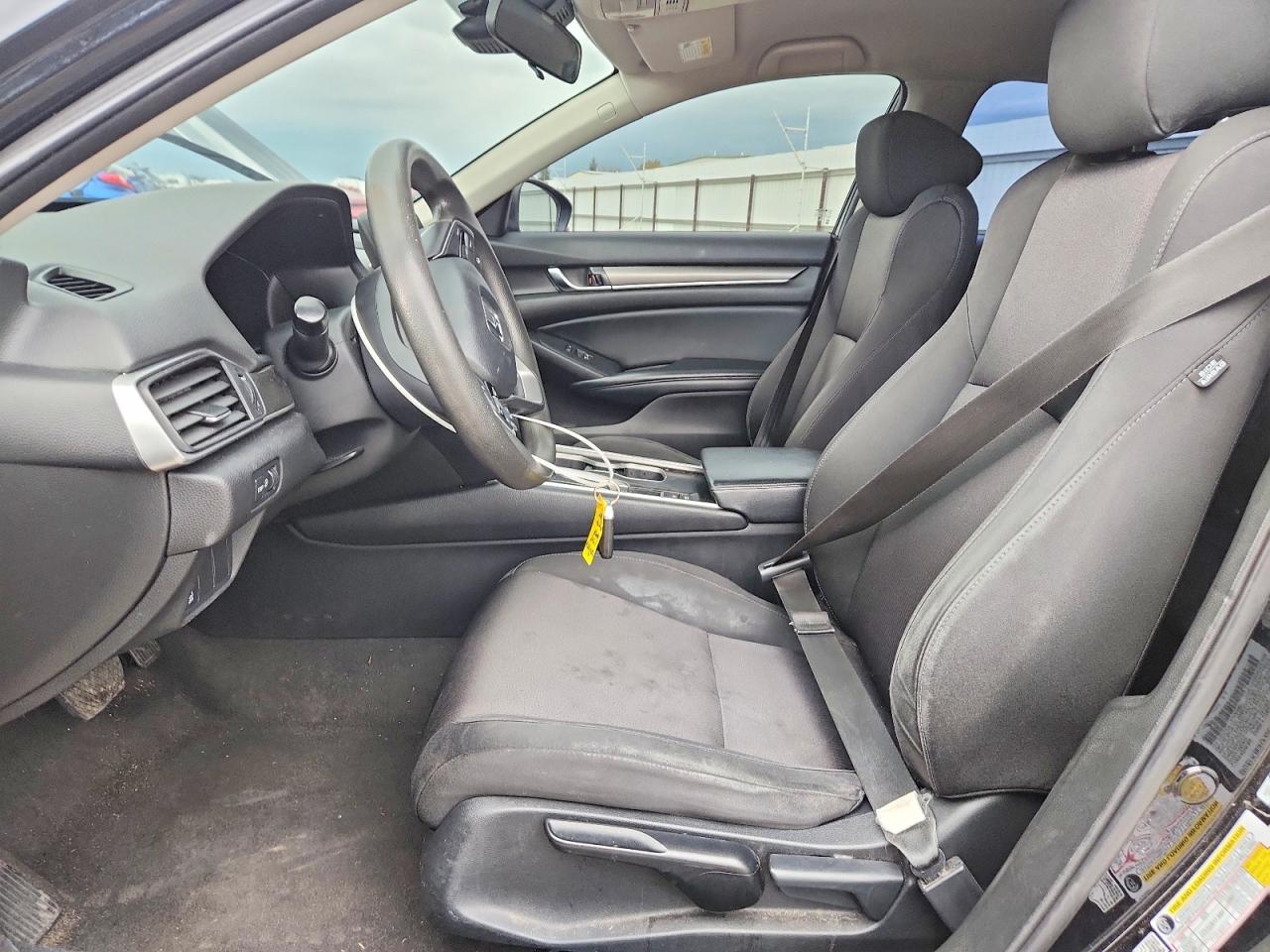 2018 HONDA ACCORD LX photo 7