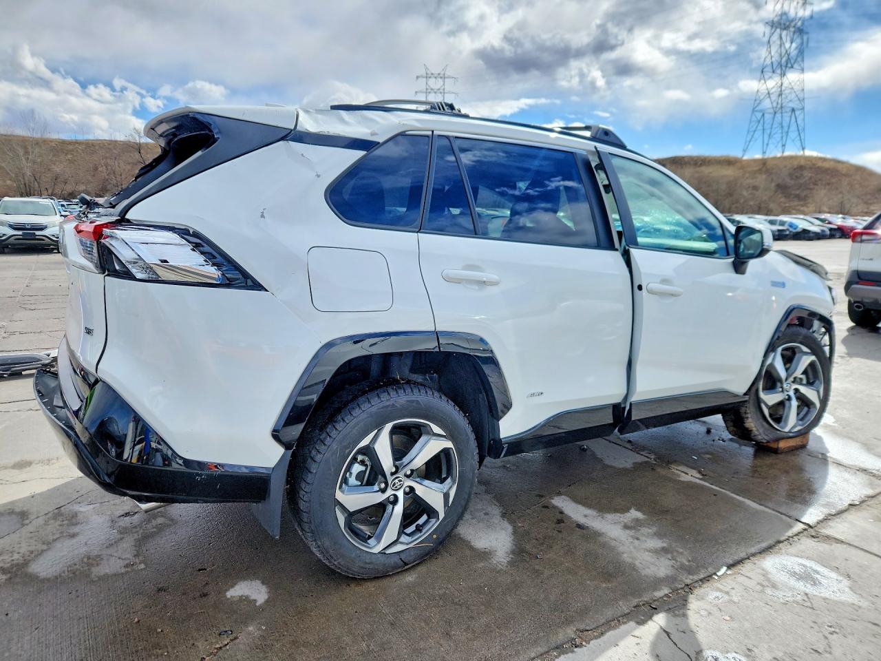 2023 TOYOTA RAV4 PRIME SE photo 5
