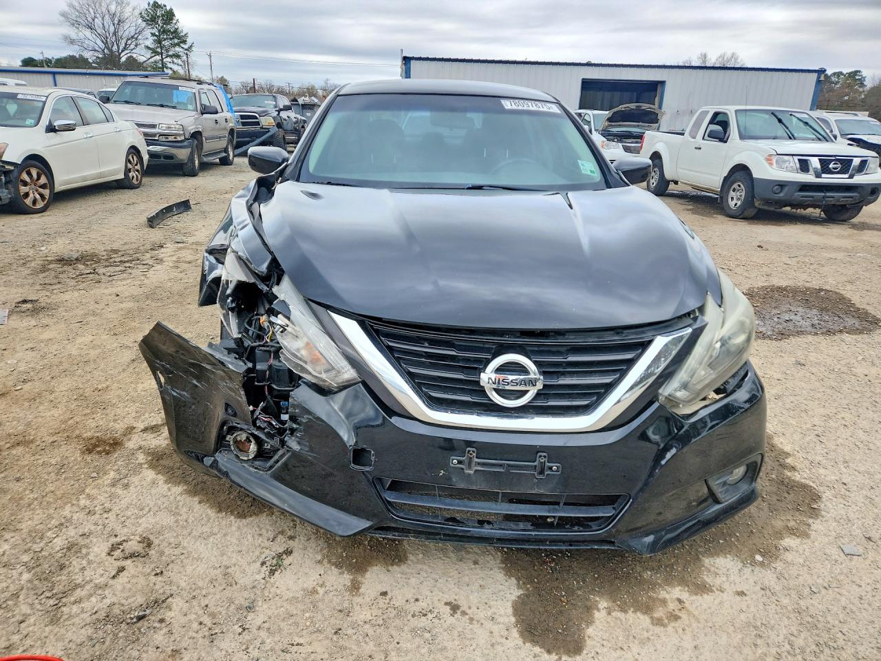 2017 NISSAN ALTIMA 2.5 SR photo 9