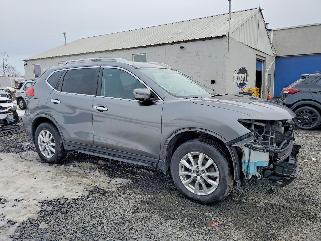 2017 NISSAN ROGUE SV photo 4