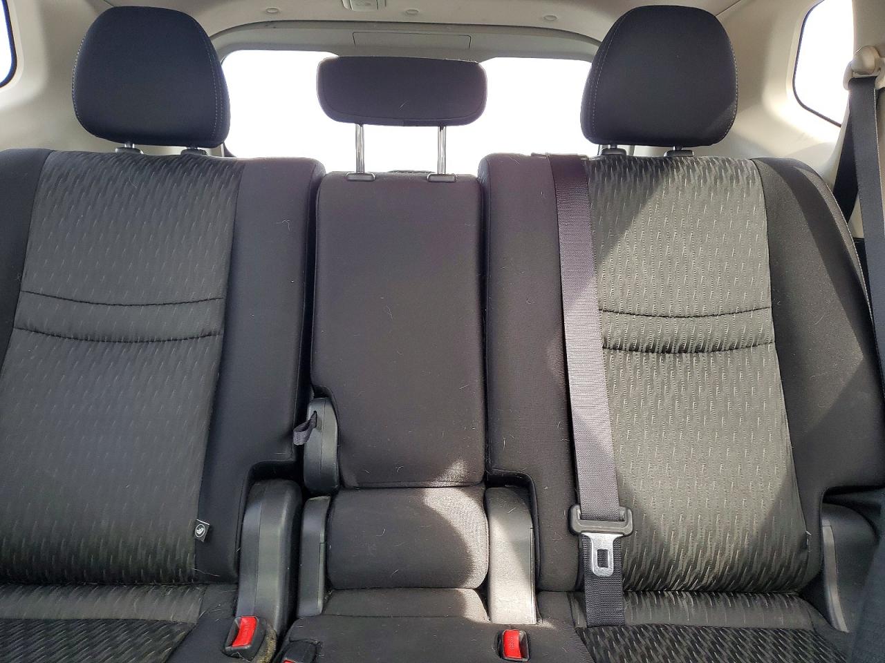2017 NISSAN ROGUE SV photo 10