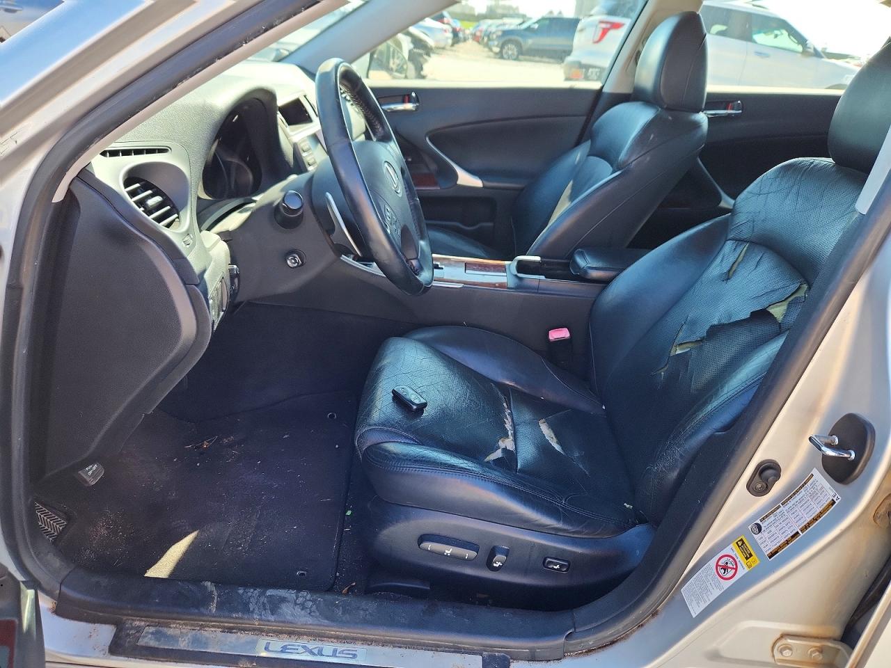 2007 LEXUS IS 250 photo 13