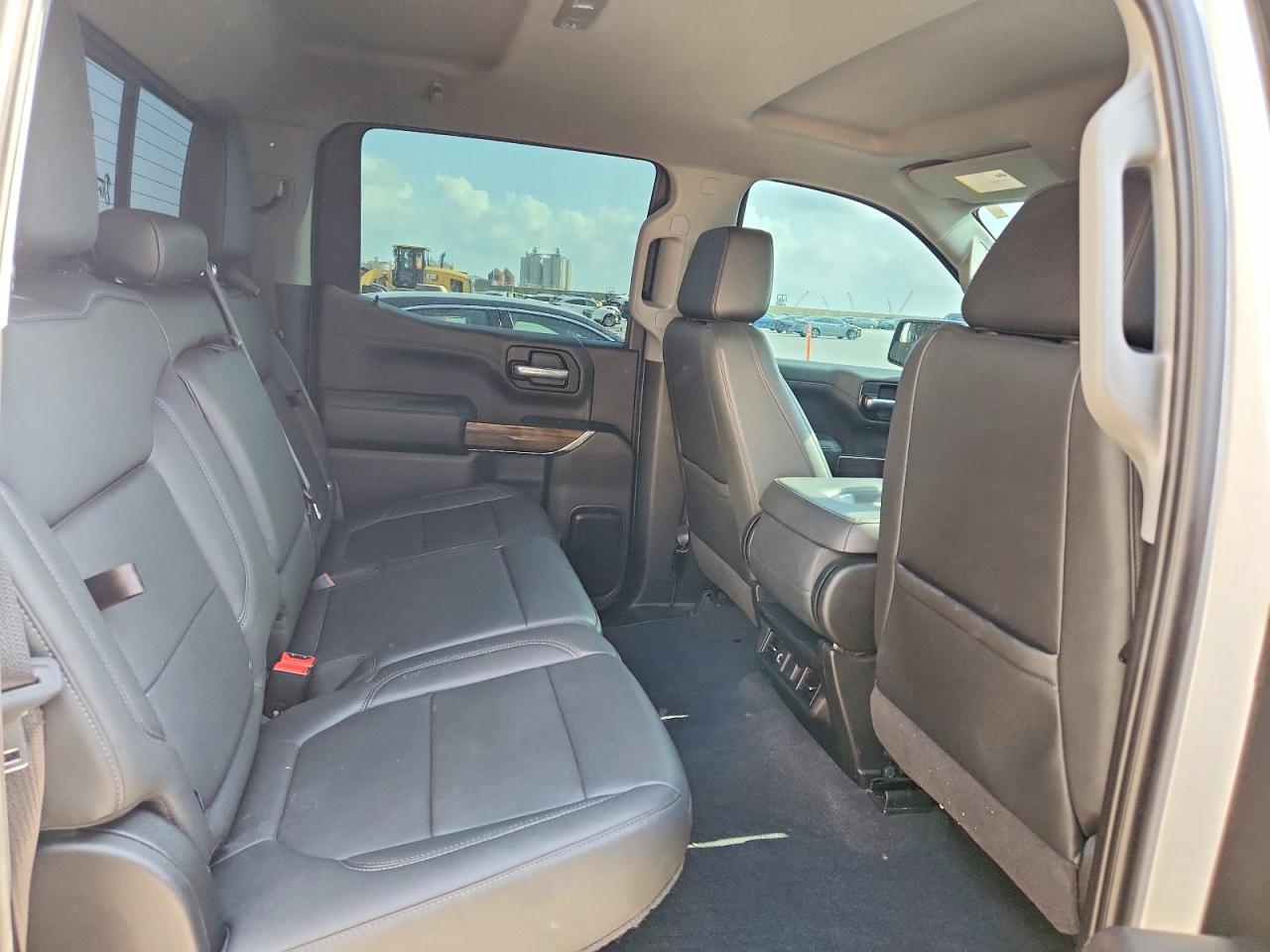 2021 CHEVROLET SILVERADO K1500 LT photo 10