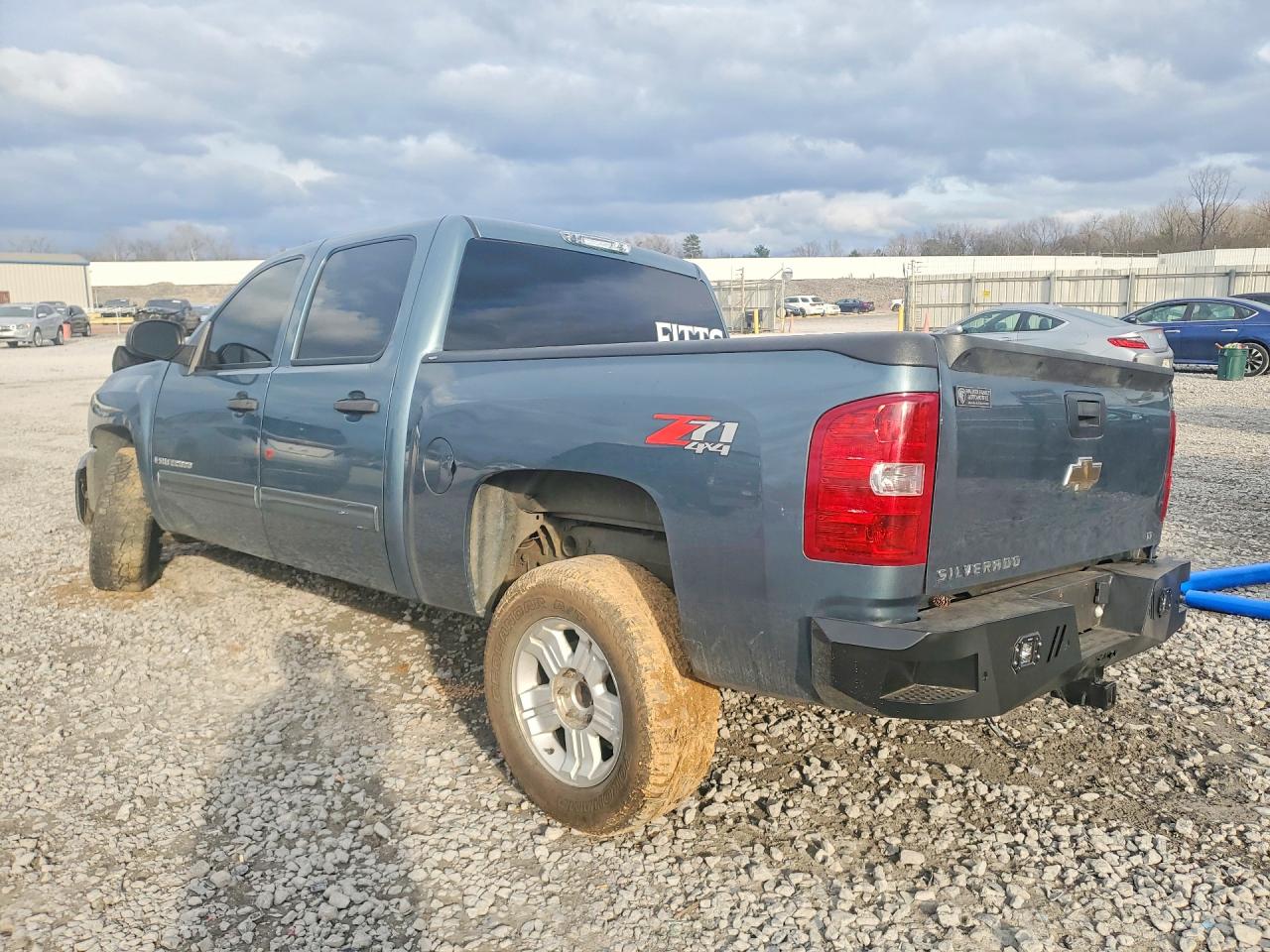 2009 CHEVROLET SILVERADO K1500 LT photo 2